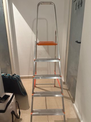Escalera Aluminio Plegable 3 Peldaños 2,peldaños 4