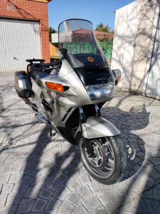 Honda Pan-European Plata ST 1100