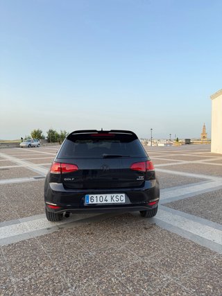 Volkswagen Golf  2014