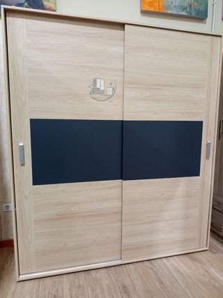 Armario de Puertas Correderas acabado madera