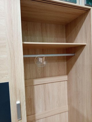 Armario de Puertas Correderas acabado madera