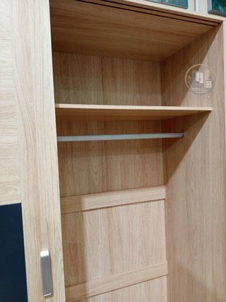 Armario de Puertas Correderas acabado madera