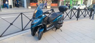 Piaggio MP3 530 Scooter Maxi