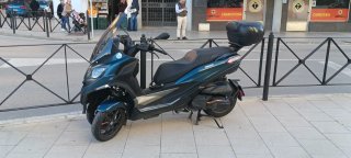 Piaggio MP3 530 Scooter Maxi