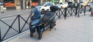 Piaggio MP3 530 Scooter Maxi