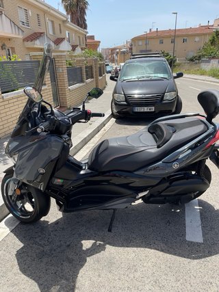 Yamaha XMAX Tech 125 Gris 2022 7000 km