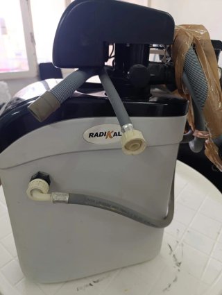 Descalcificador Radikal 8L
