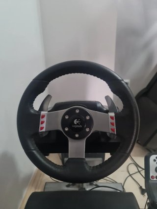 Playseat + Volante Logitech G27