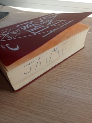 La Santa Biblia