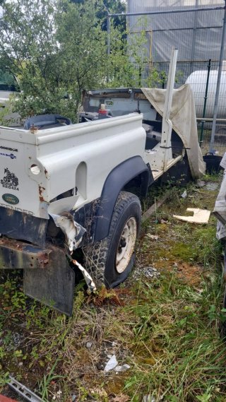 Land Rover Defender 2002