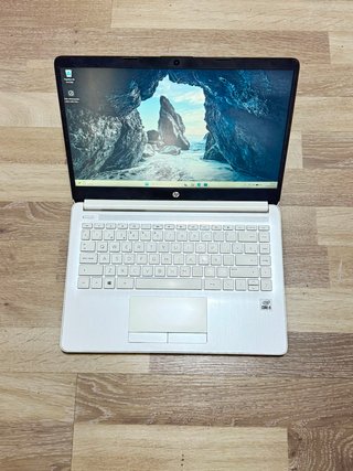 HP 240 G8 i5-10Gen 8GB RAM 256GB SSD W11