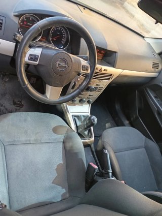 Opel Astra 2007