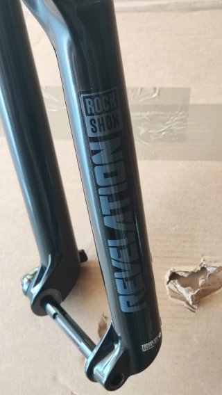 ♥️🆕 65% Dto RS REVELATION 29" REMOTE