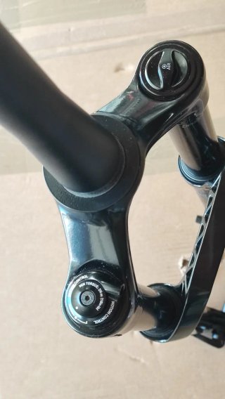 ♥️🆕 65% Dto RS REVELATION 29" REMOTE