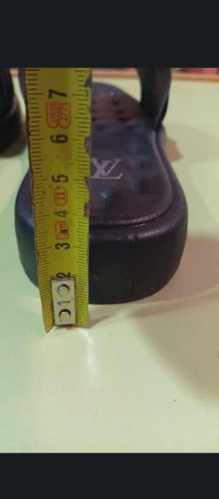 Chancla inspirada Louis.Vuitton. T-35-36
