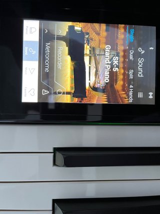 Piano Híbrido Kawai NV10
