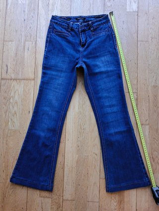 2 pantalones vaqueros corte campana talla 34