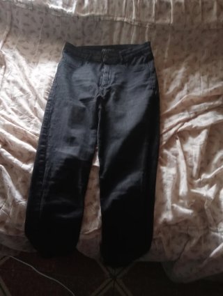 Pantalón ZARA negro