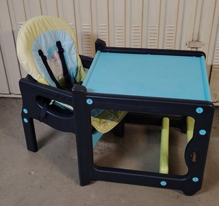 Trona Jané convertible en mesa y silla