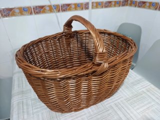 Cesta de mimbre con funda camuflaje Kalibro