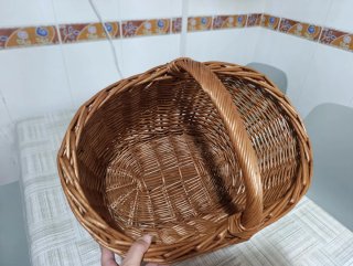 Cesta de mimbre con funda camuflaje Kalibro