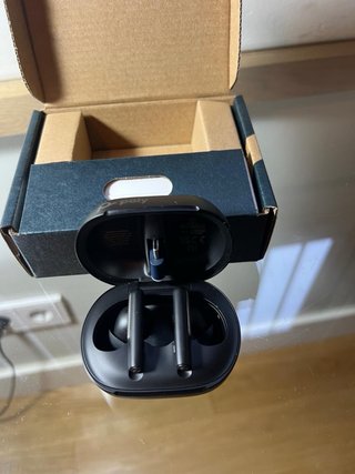 Poly Voyager Free 60+ UC Bluetooth. A estrenar
