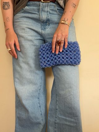 Bolso de mano de abalorios azul