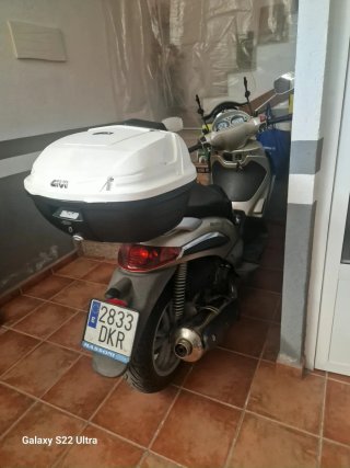 Piaggio Beverly 500 Año 2005.   32000KM