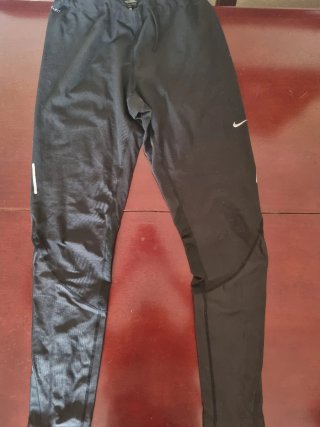 Mallas Nike negras con cremallera