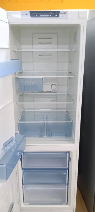 NEVERA COMBI BALAY NO FROST ENERGÍA A+