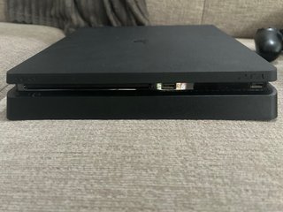 PS4 (PlayStation 4) + 2 Mandos