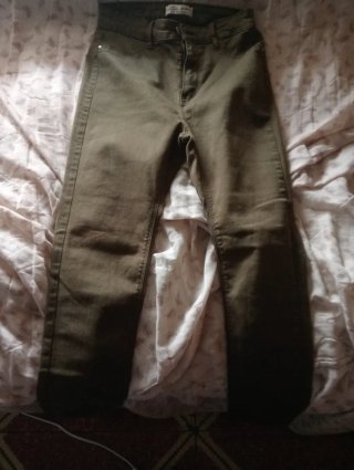 Pantalón verde oliva