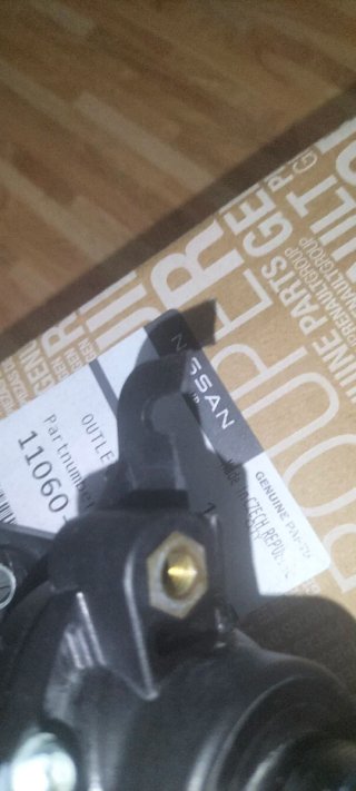 Caja de agua Nissan Pulsar Diesel 1.5 K9k