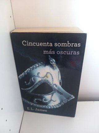 Cincuenta sombras más oscuras