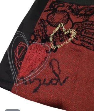 Falda Y2K Desigual Roja y Negra