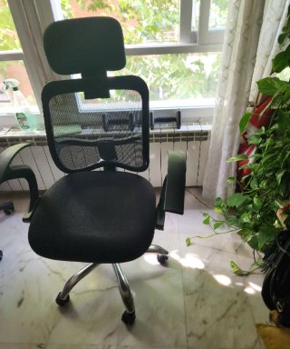 Silla de oficina con ruedas