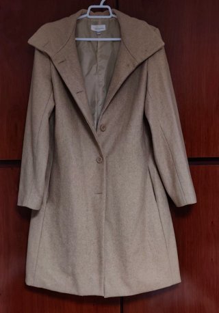 Abrigo beige elegante