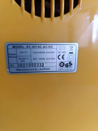 Nevera portátil Bi-Okey amarilla con puerta