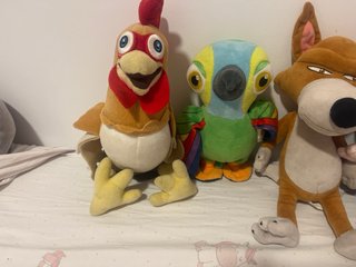 Lote de 6 peluches variados