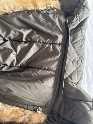 Abrigo Michael Kors verde militar Talla XXS