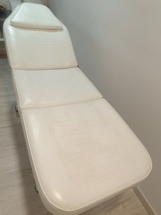 Camilla estética hidráulica blanca