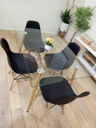 Mesa Cristal Templado + 4 sillas
