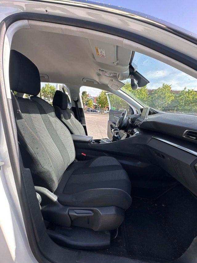 Peugeot 3008 2020