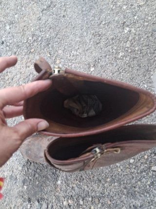 Botas de caballo marrones