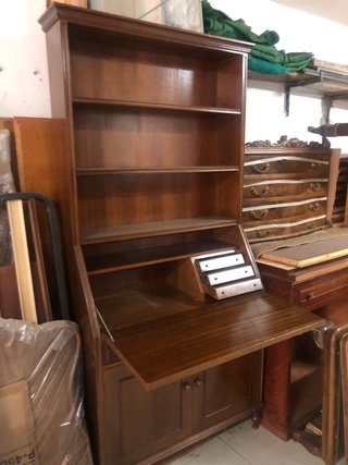 Escritorio librería de madera. Hecho a mano.