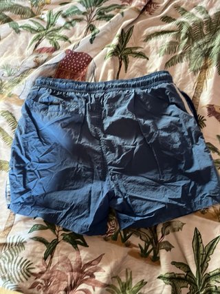 Bañador y camisetas 5€-10€