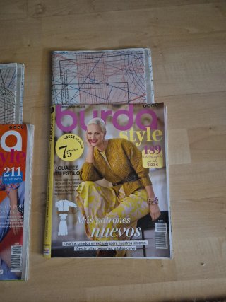 Lote Revistas de costura con patrones