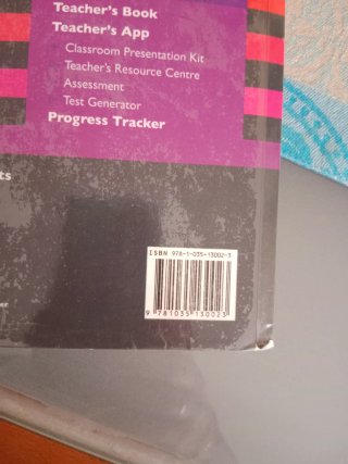 EXAM PROSPECTS 2 Student's book: libro de texto...