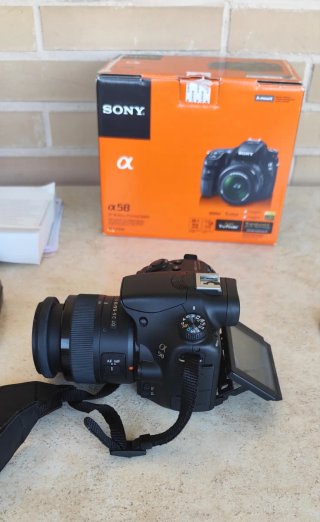 Cámara Sony Alpha a58 + Accesorios originales