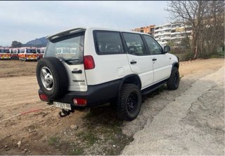 Nissan Terrano II 1995 7 plazas